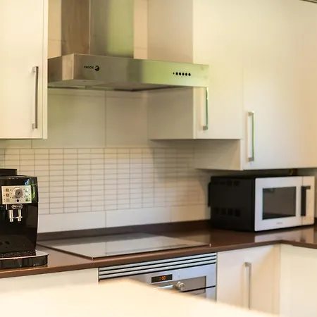 度假居 Helloasturias, Casa En Con Piscina, Jardin, Cerca De La Playa. 利亚内斯