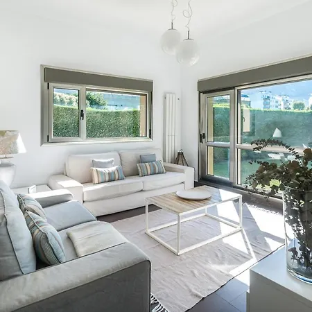 度假居 Helloasturias, Casa En Con Piscina, Jardin, Cerca De La Playa. 利亚内斯