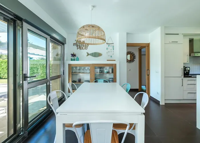 Helloasturias, Casa En Con Piscina, Jardin, Cerca De La Playa. Hébergement de vacances *