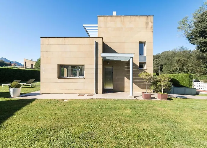 Hébergement de vacances Helloasturias, Casa En Con Piscina, Jardin, Cerca De La Playa.
