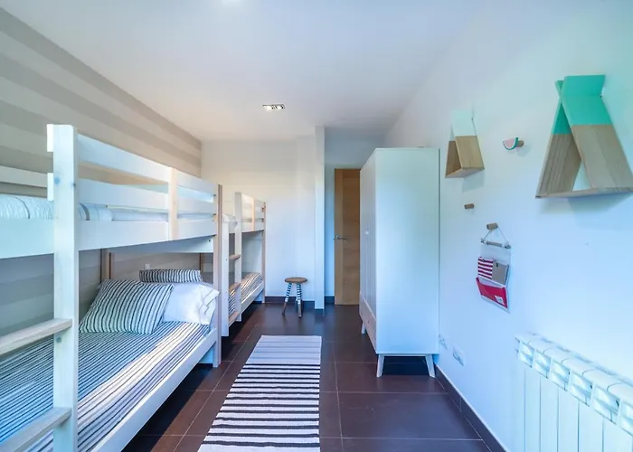 Helloasturias, Casa En Con Piscina, Jardin, Cerca De La Playa. Hébergement de vacances *