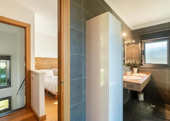 Helloasturias, Casa En Con Piscina, Jardin, Cerca De La Playa. Hébergement de vacances